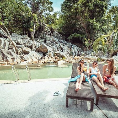 阿曼提奥曼海滩度假村 Kampung Genting 外观 照片